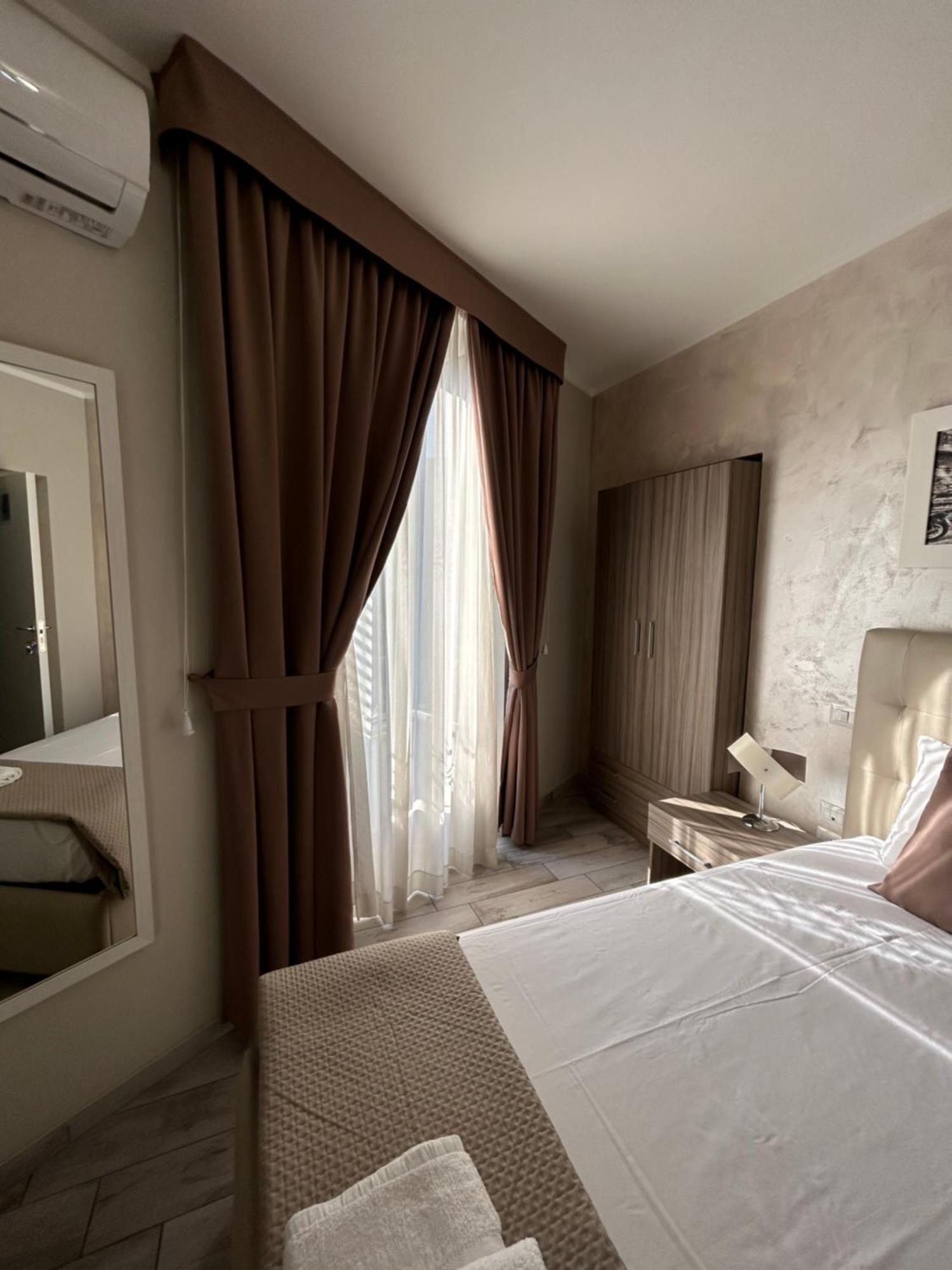 B&B Napoli Centrale N 74 Екстер'єр фото