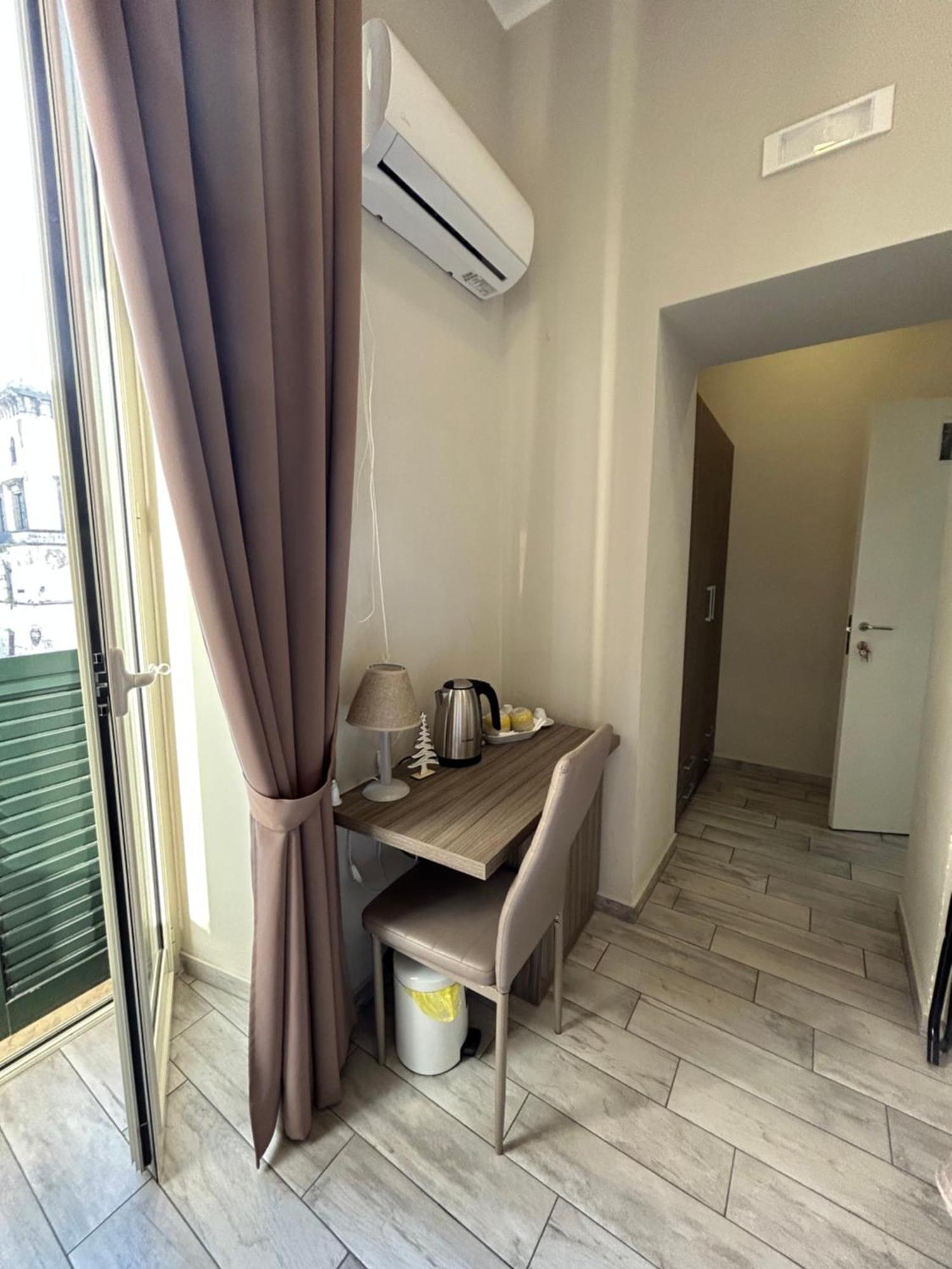 B&B Napoli Centrale N 74 Екстер'єр фото